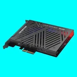 浅蓝色背景上的 Avermedia 现场玩家二人组