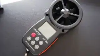 Isang digital anemometer na ginagamit namin para sa pagsubok