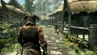 The Elder Scrolls V: Skyrim - Ο χαρακτήρας του παίκτη περπατά μέσα από ένα μικρό χωριό