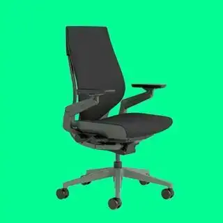 Obrázek kancelářské židle Steelcase Gesture na zeleném pozadí