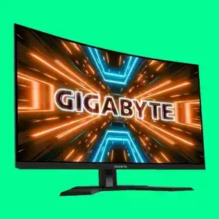 Pilt Gigabyte M32UC-st rohelisel taustal