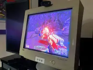 CRT med Boltgun