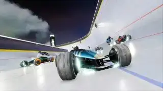 Beste racegames - lage hoekweergave van raceauto's die door een halfpipe komen